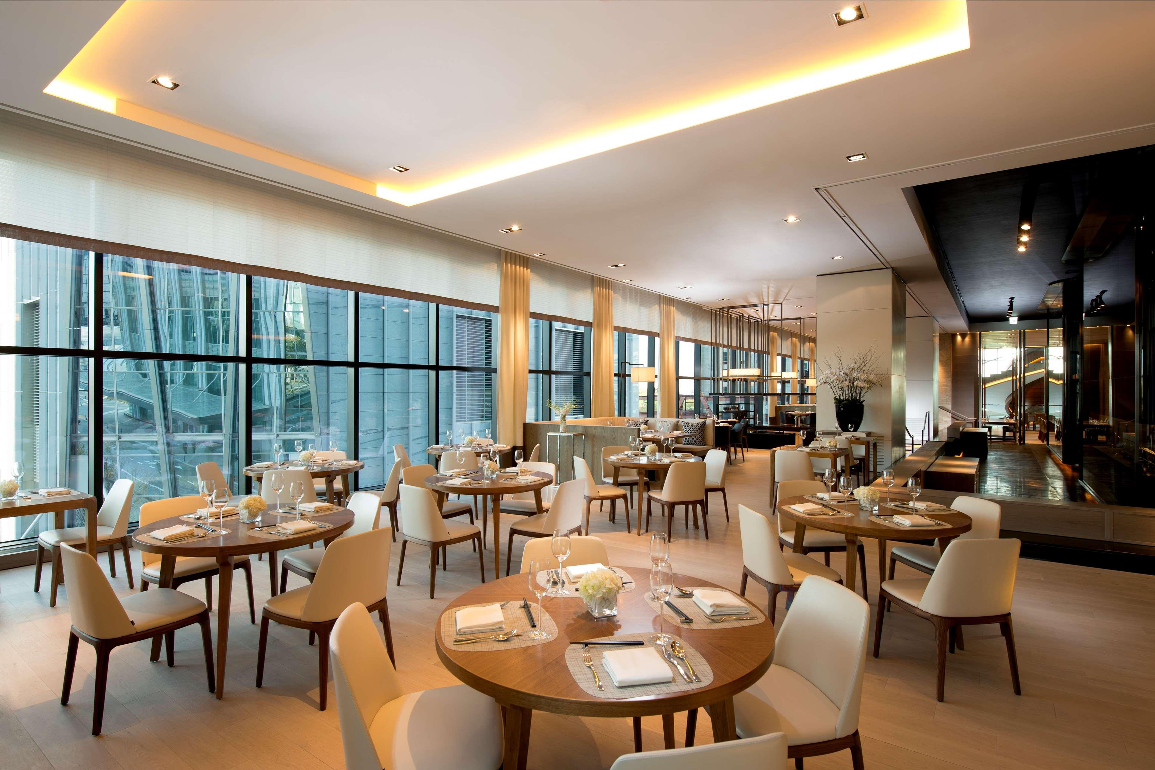 Hotel Conrad Seúl Restaurante foto